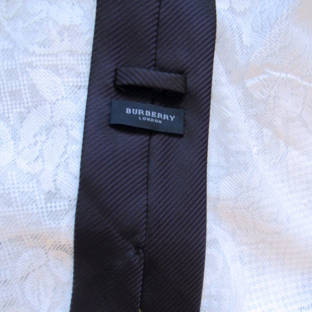 Burberry London  Men Tie, Silk, Hand Made, Dark Purple/Black color, striped - Picture 5 of 9